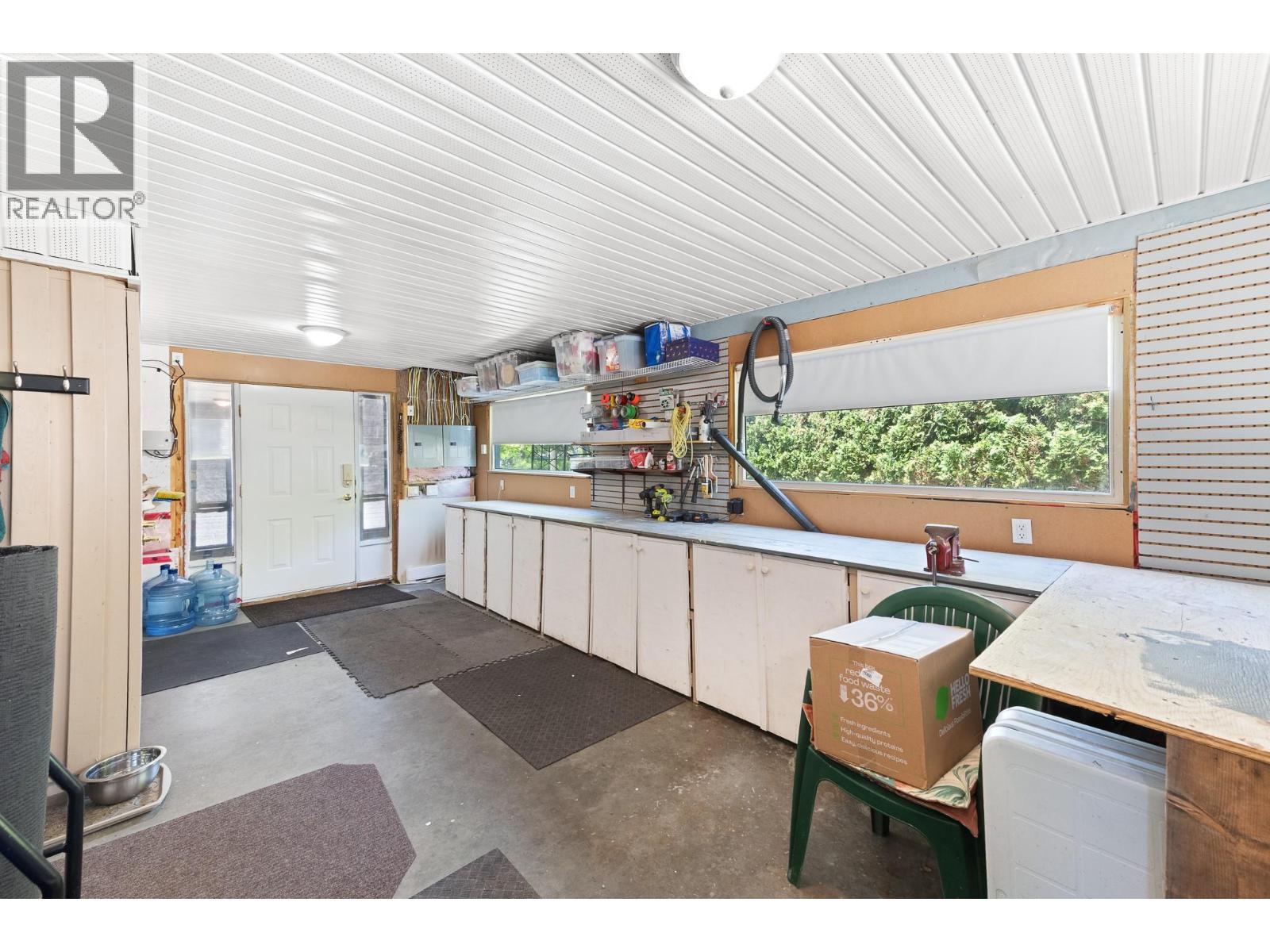  2545 Colleen Road, West Kelowna