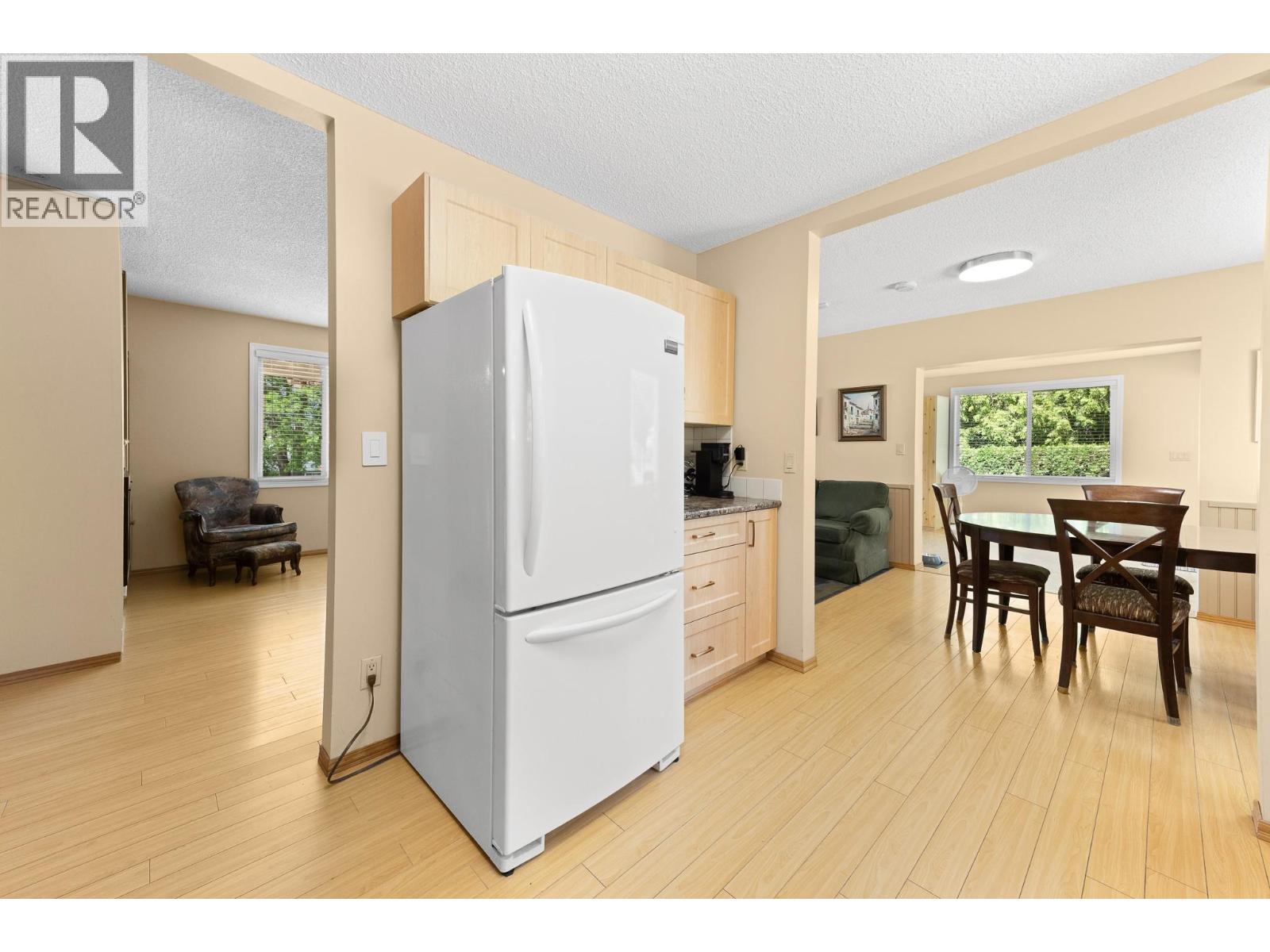  2545 Colleen Road, West Kelowna