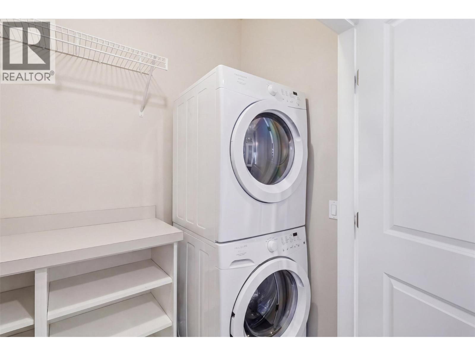 1530 GOLF RIDGE Drive - 35