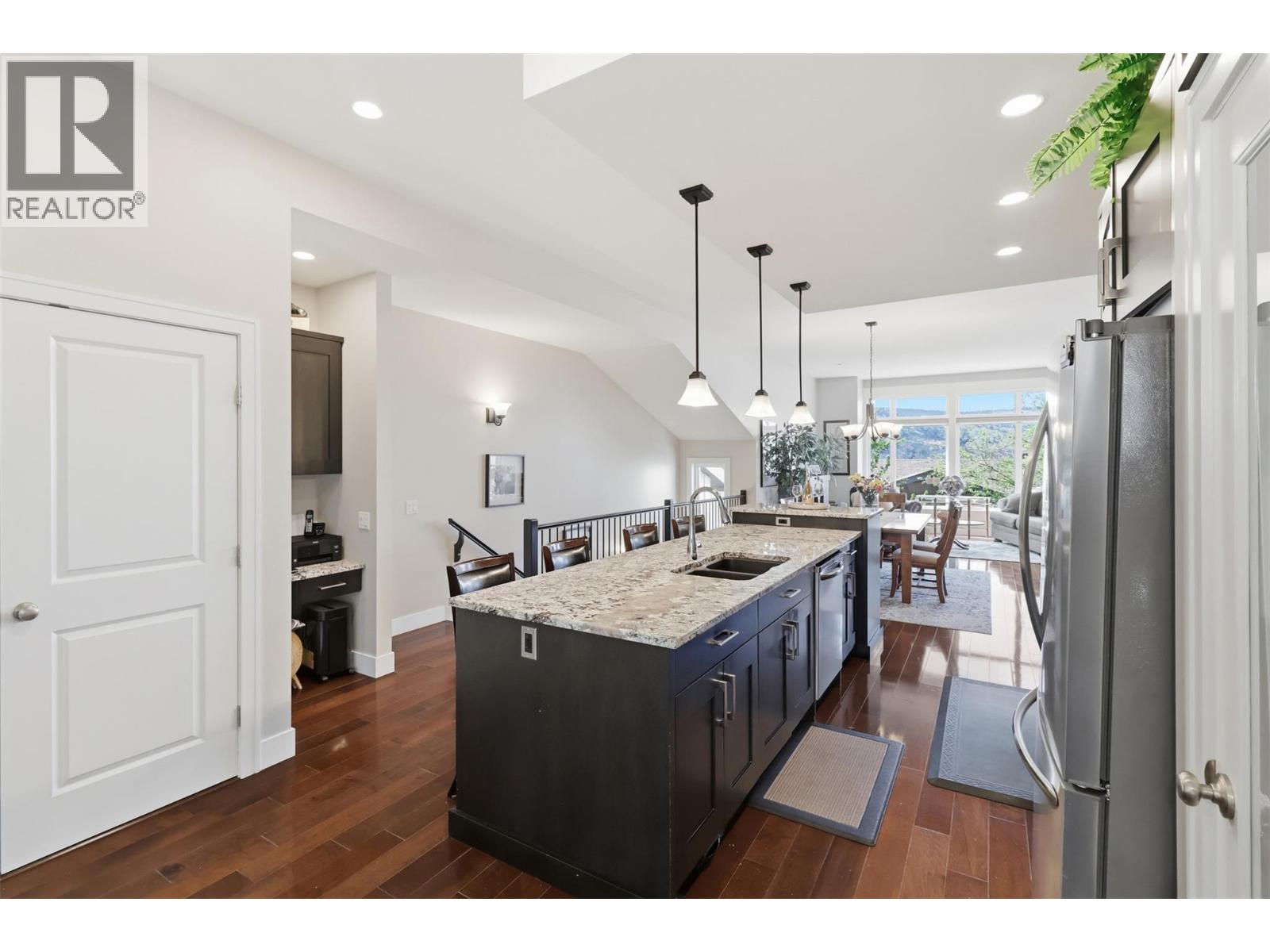 1530 GOLF RIDGE Drive - 4