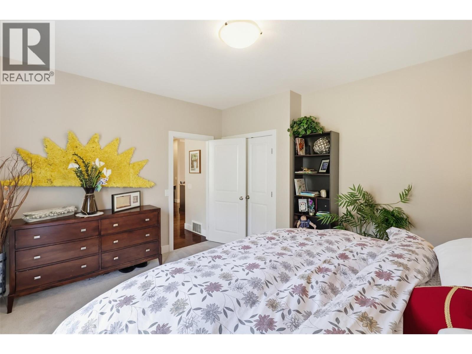 1530 GOLF RIDGE Drive - 31