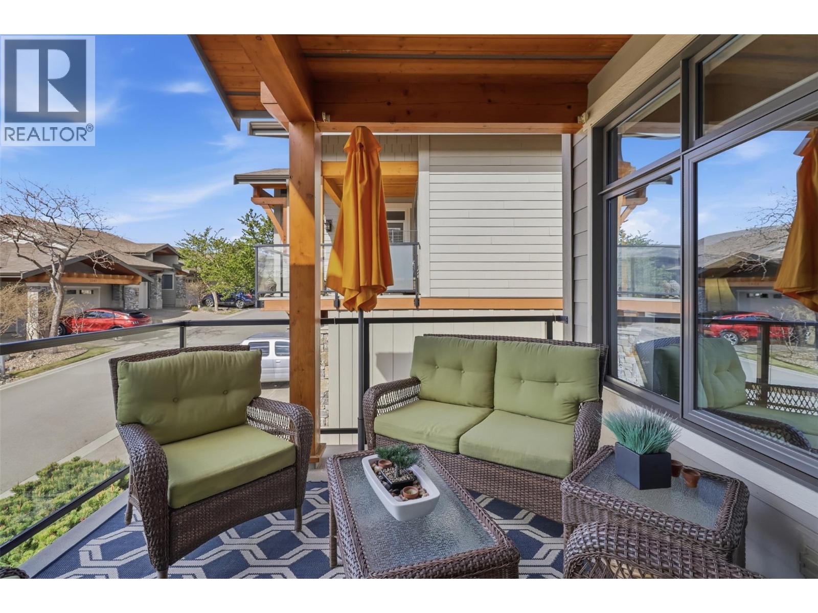 1530 GOLF RIDGE Drive - 18