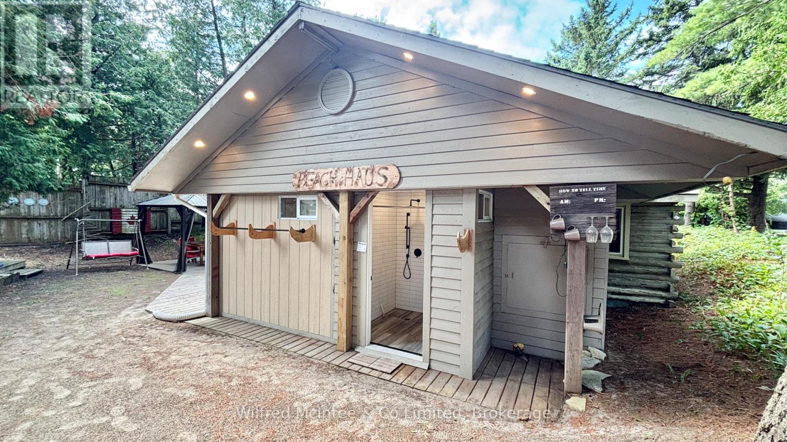 Access to outdoor yet indoor three-piece shower