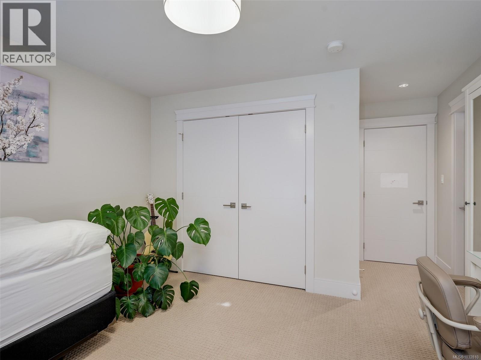 2156 Champions Way - 19