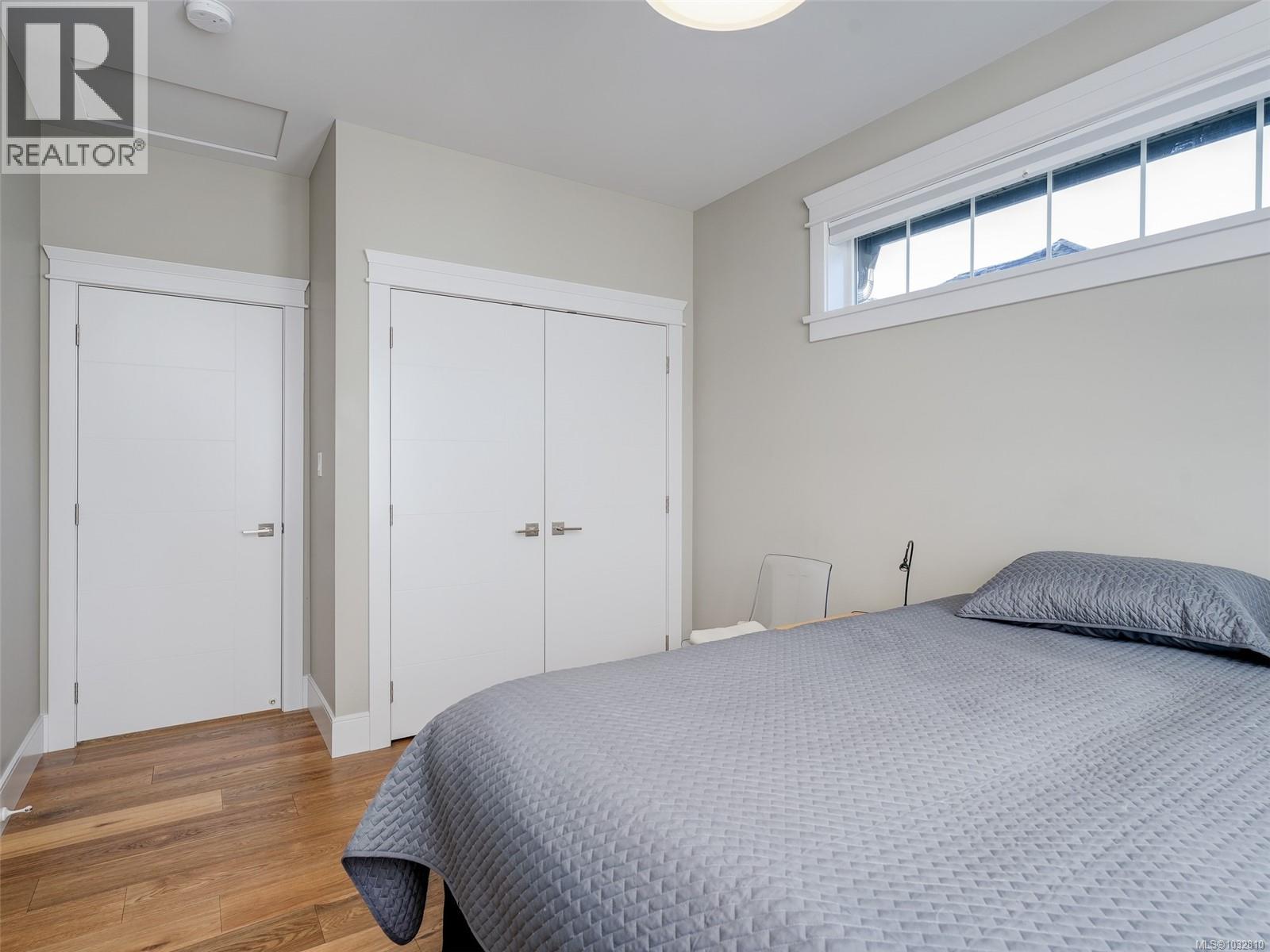  2156 Champions Way, Langford