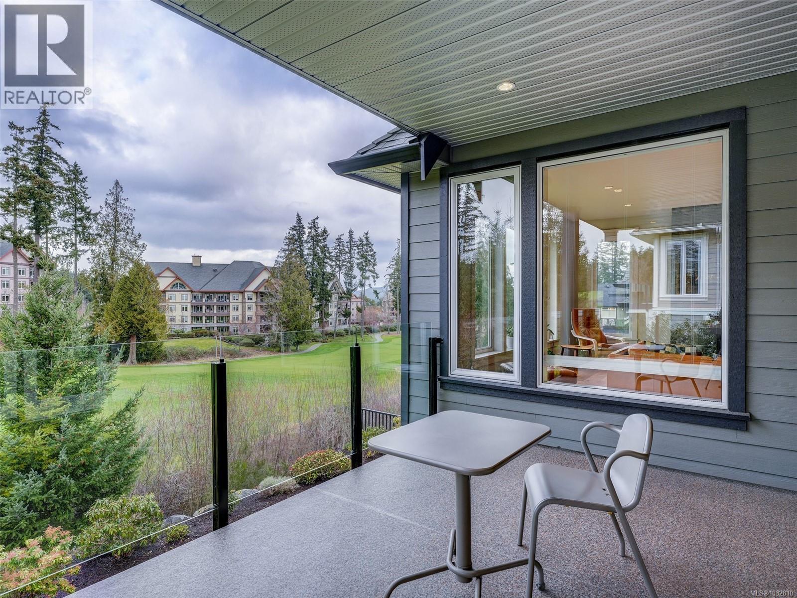  2156 Champions Way, Langford