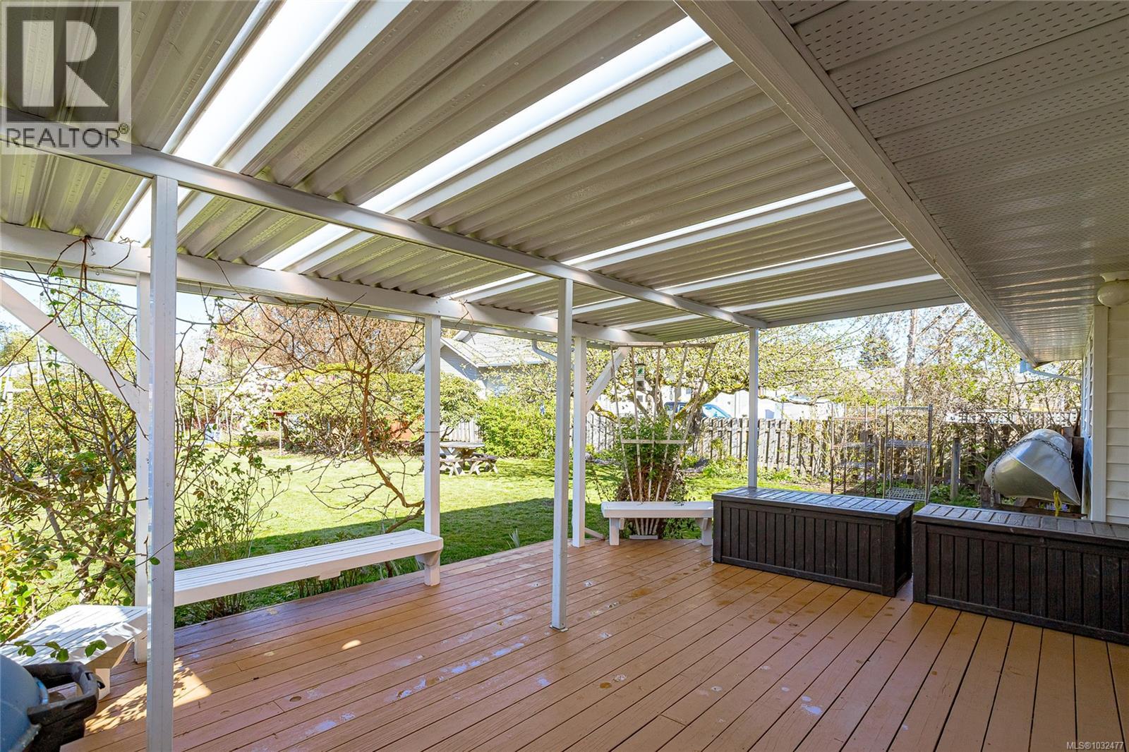 377 Campbell St - 22