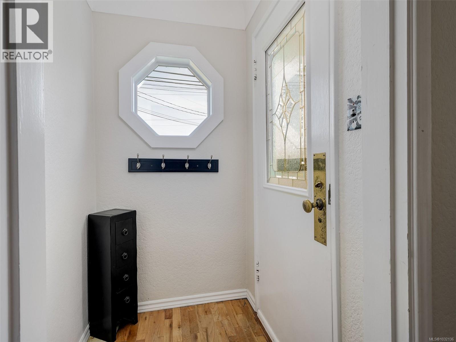 2430 Foul Bay Rd - 13