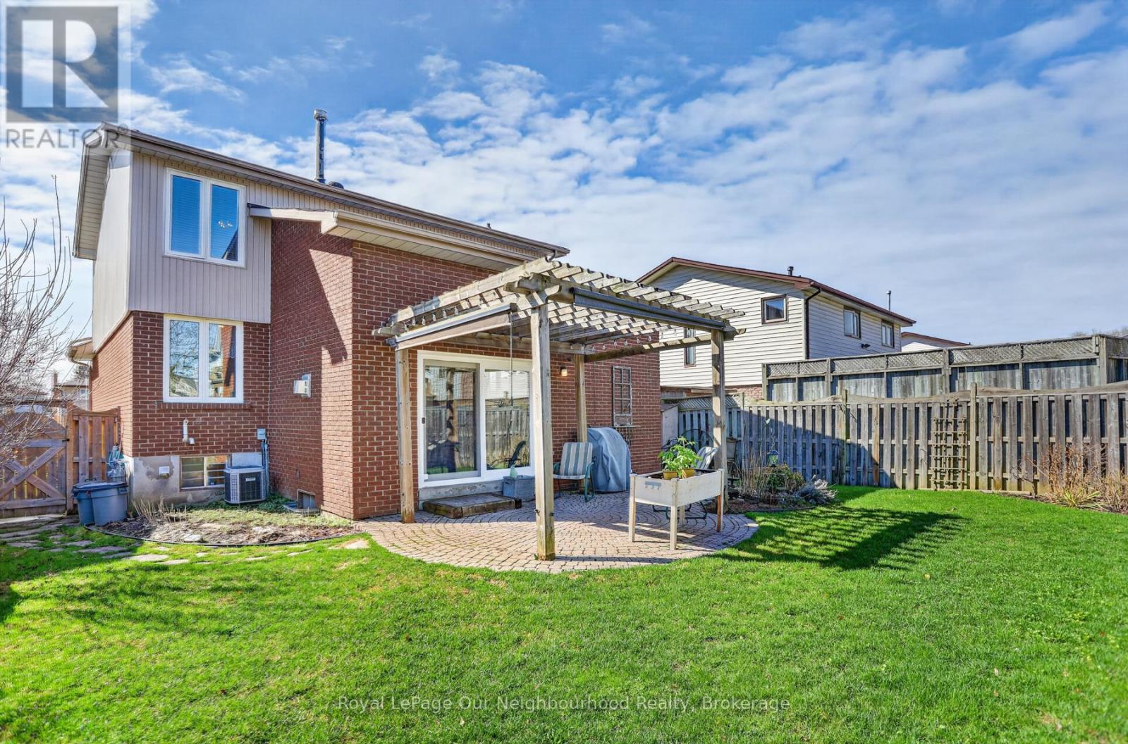 656 HILLCROFT STREET - 44