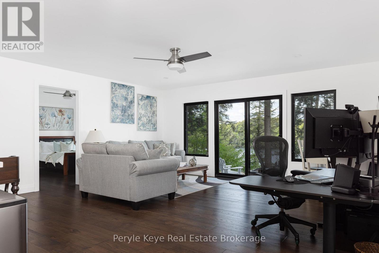 Fully Independent Suite w/ Walkout