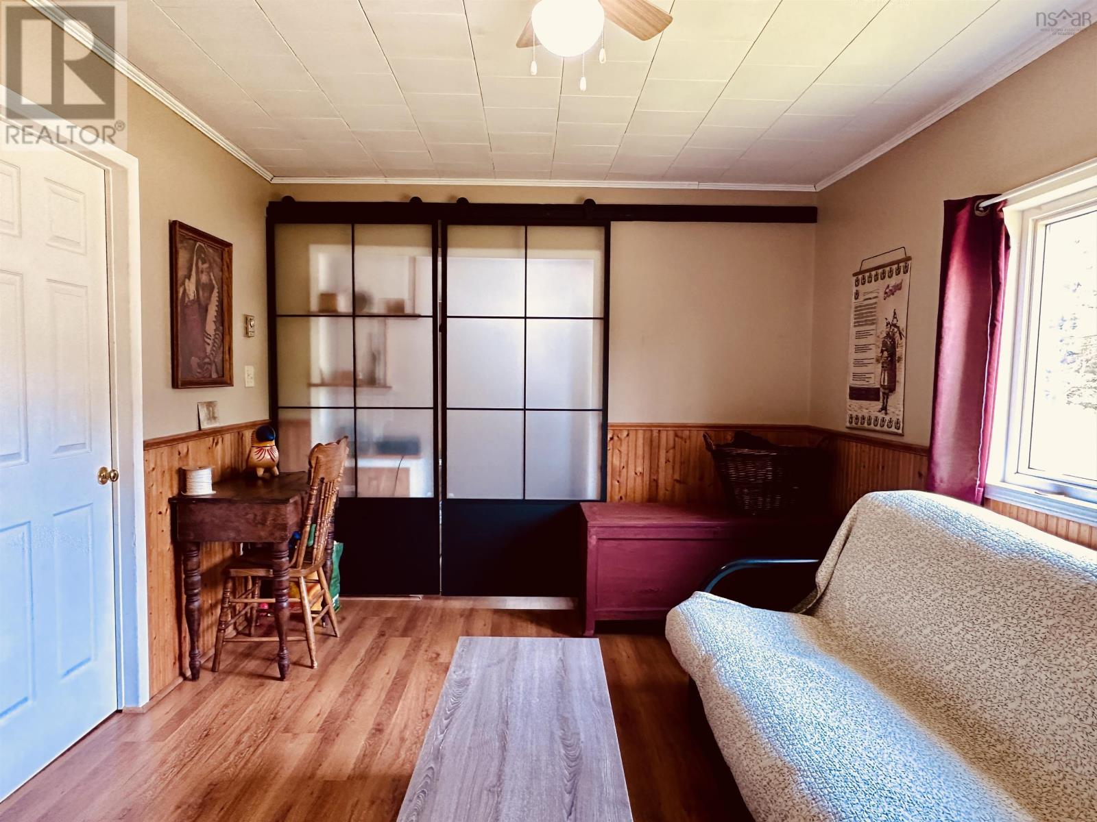 Property 16 of 46 of 385 Brighton Road