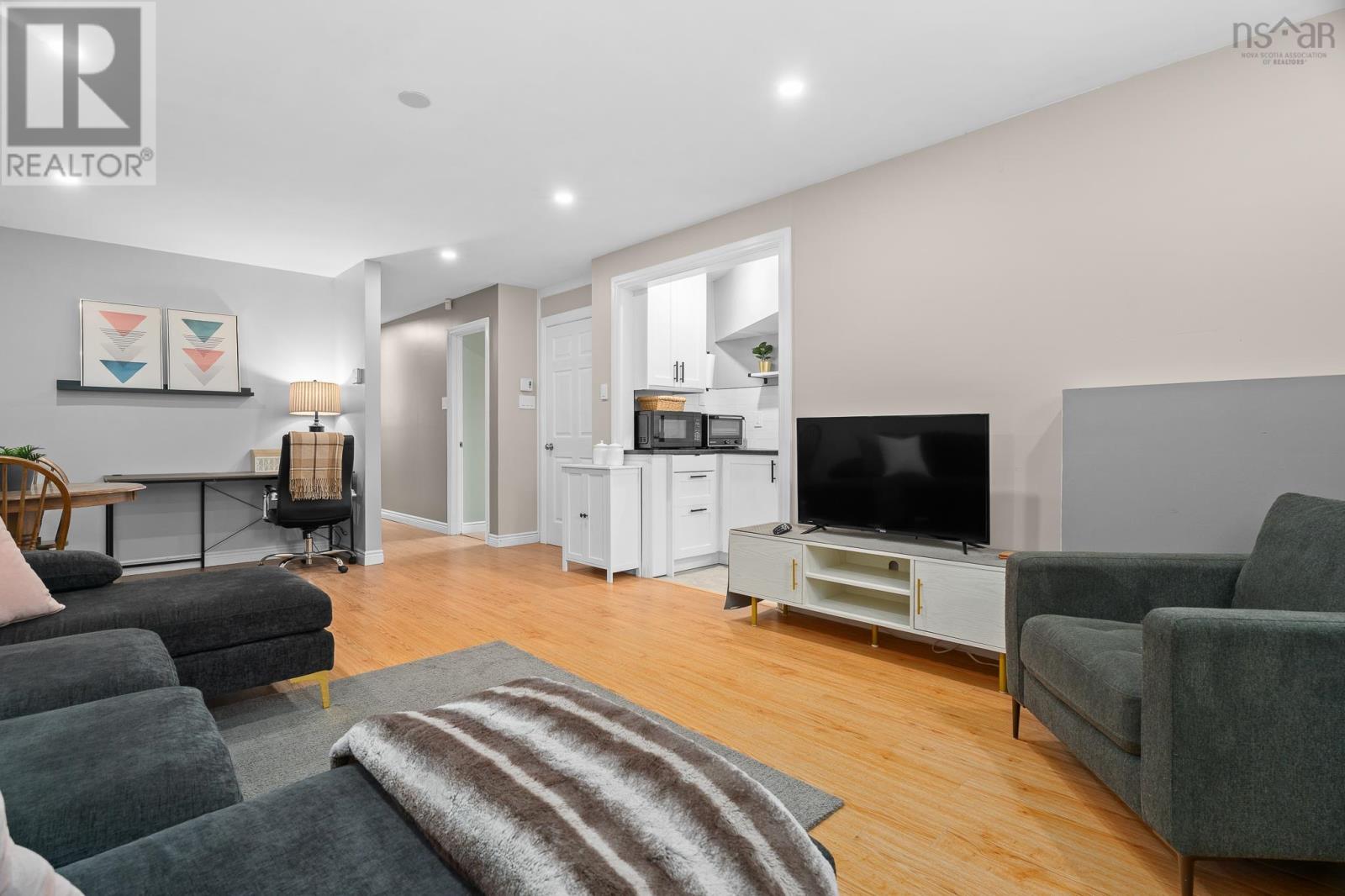 Property 33 of 48 of 161 Silistria Drive