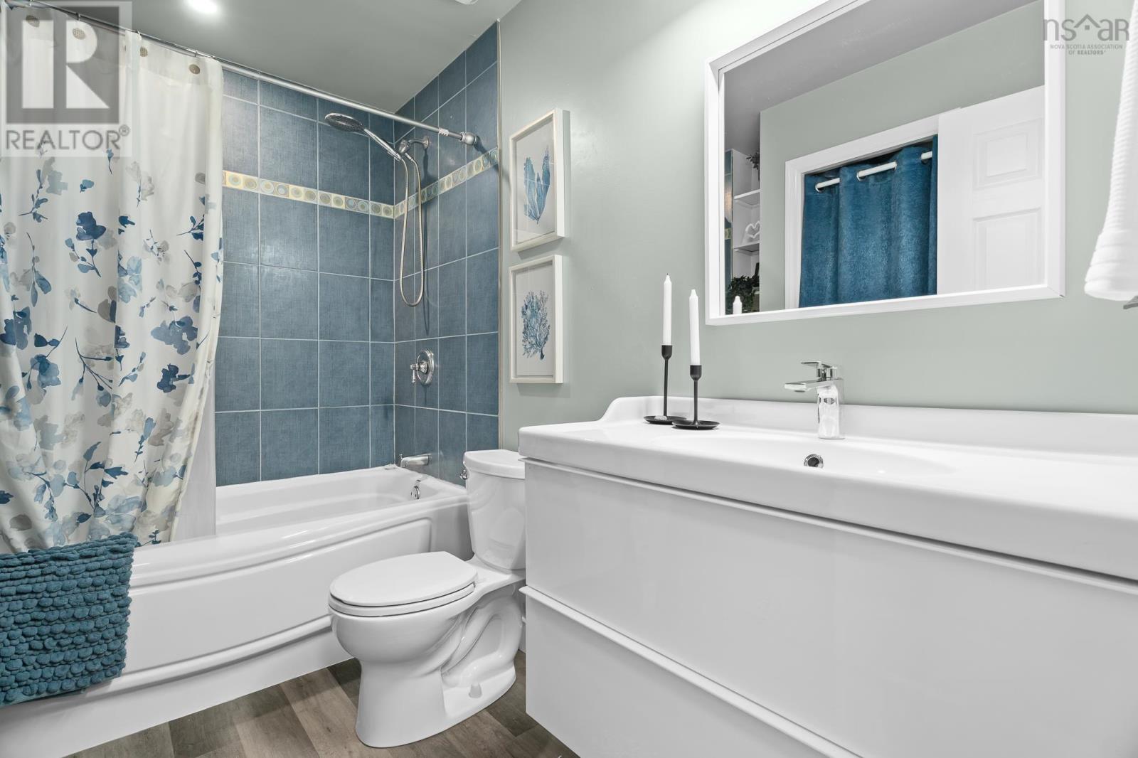 Property 22 of 48 of 161 Silistria Drive