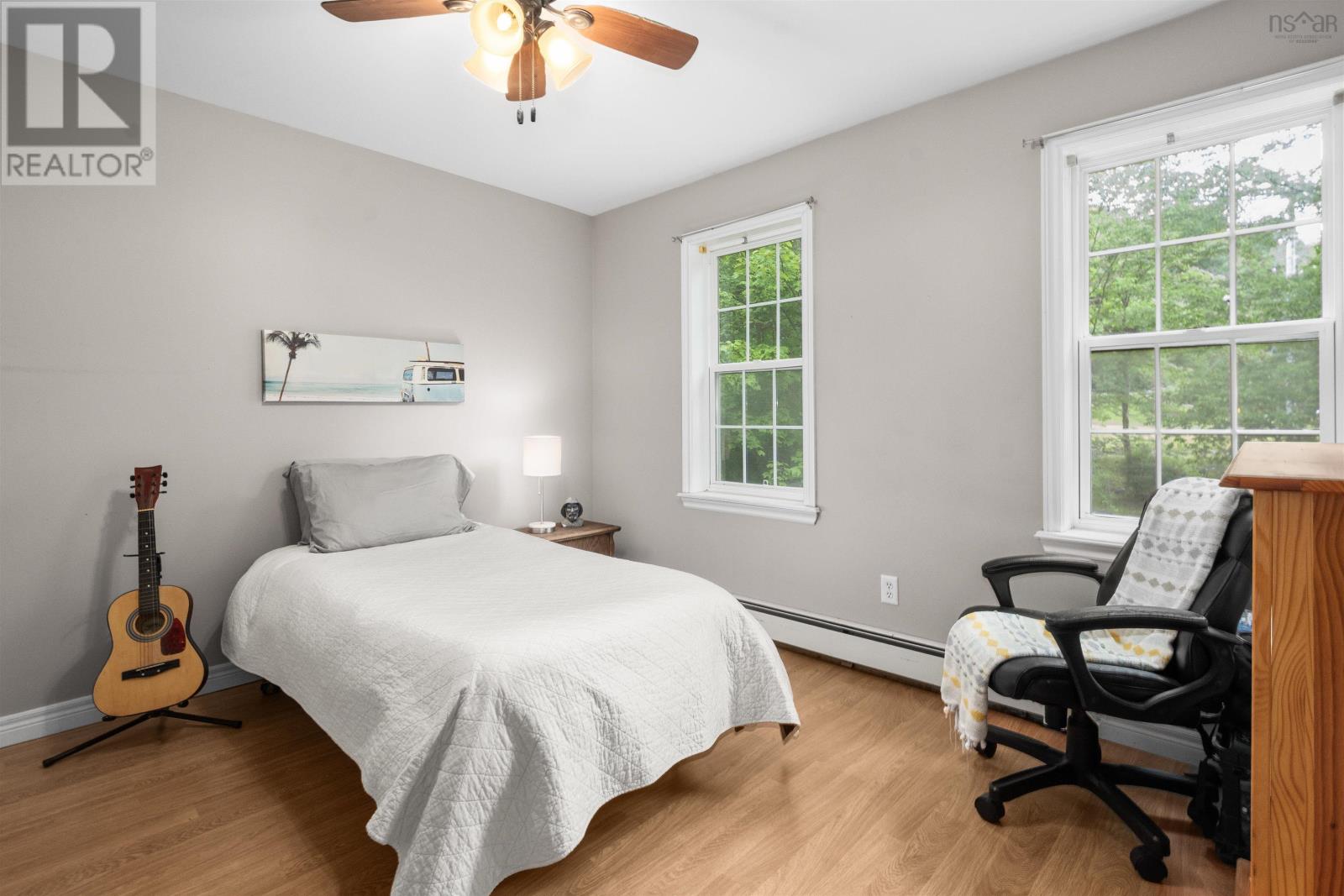 Property 28 of 38 of 48 Dundee Close