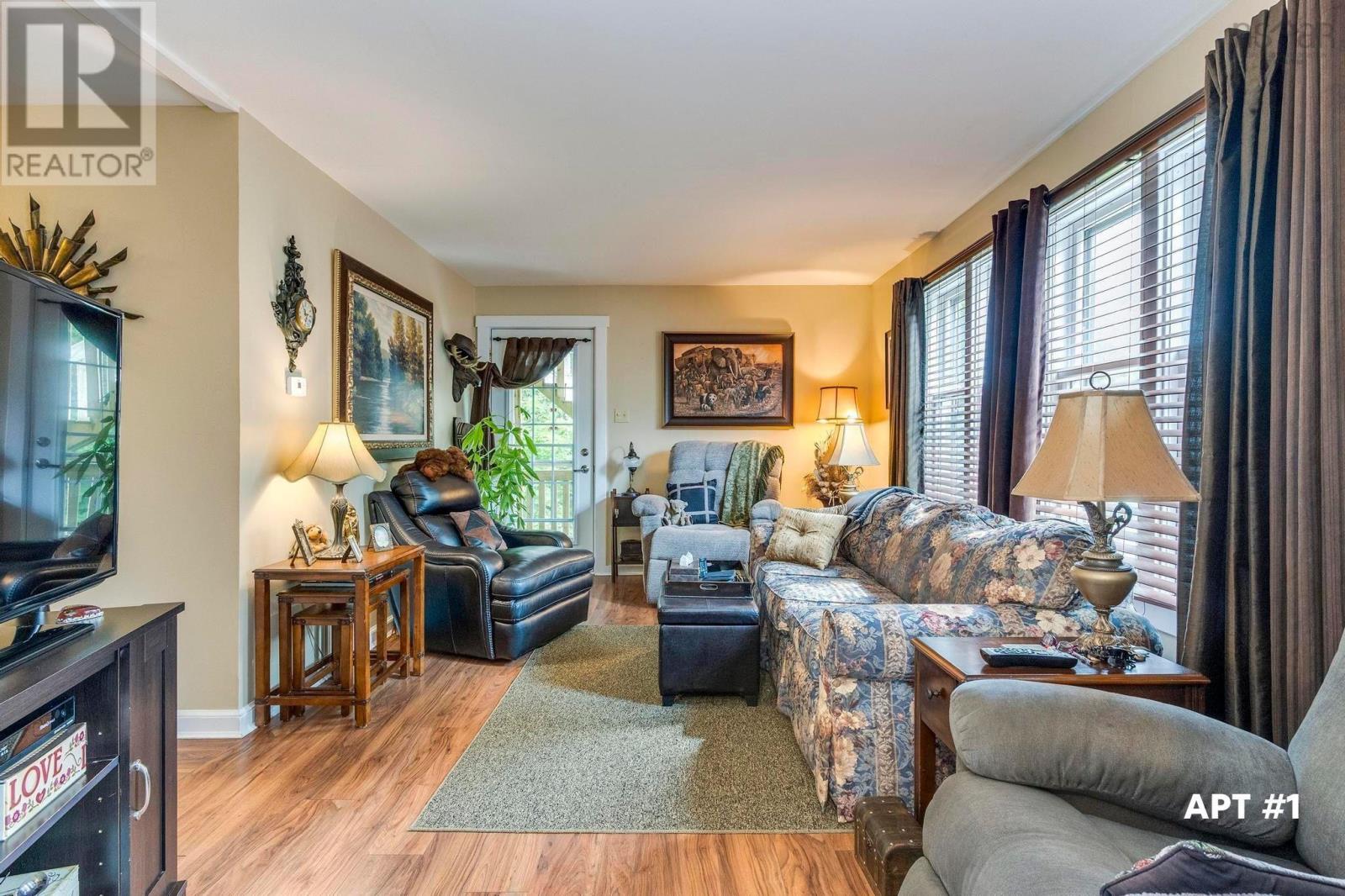 Property 26 of 49 of 12787 Highway 1