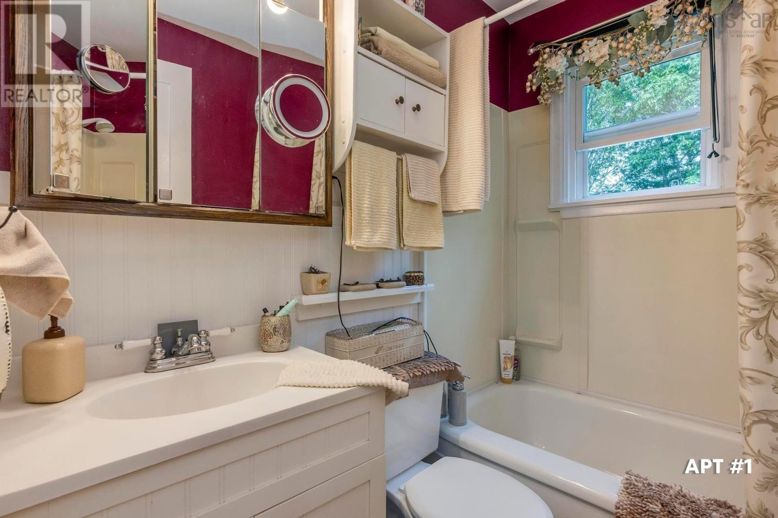 Property 29 of 49 of 12787 Highway 1