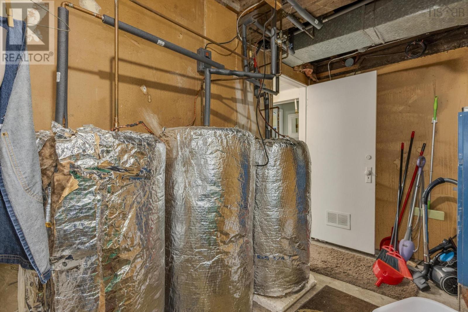 Property 46 of 49 of 12787 Highway 1