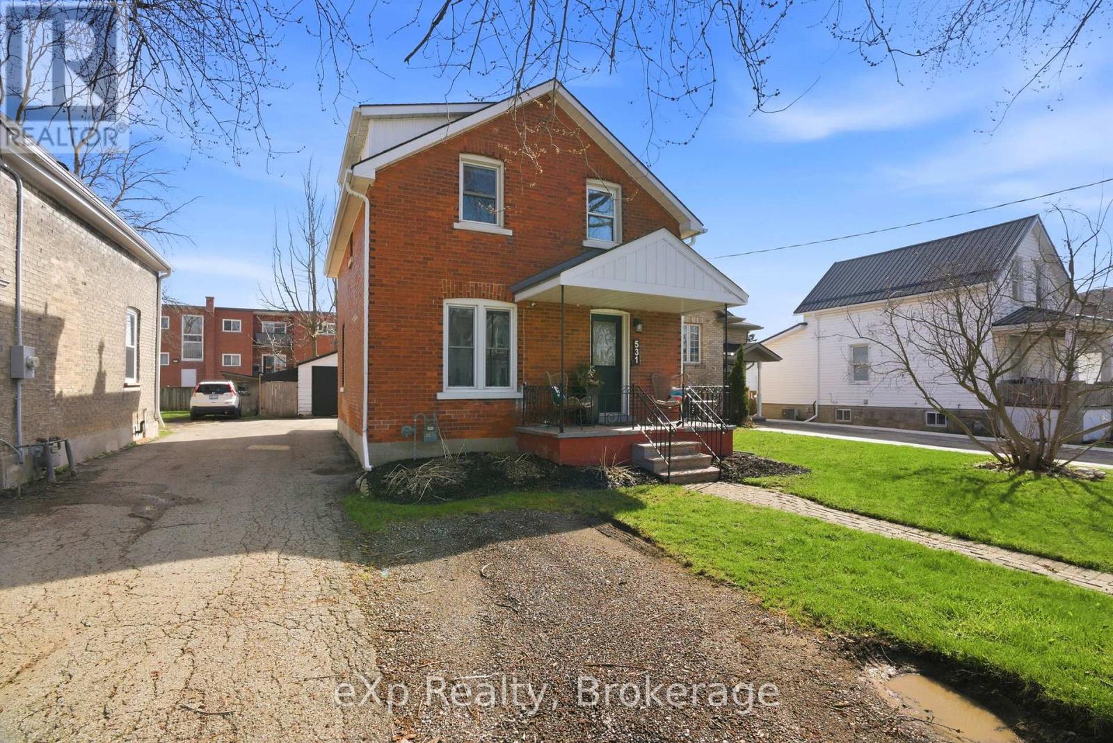 531 BRUNSWICK STREET - 1