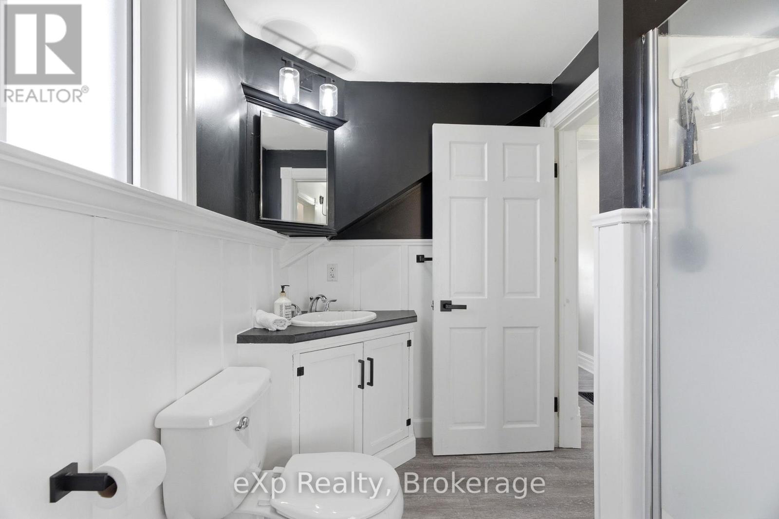 531 BRUNSWICK STREET - 27
