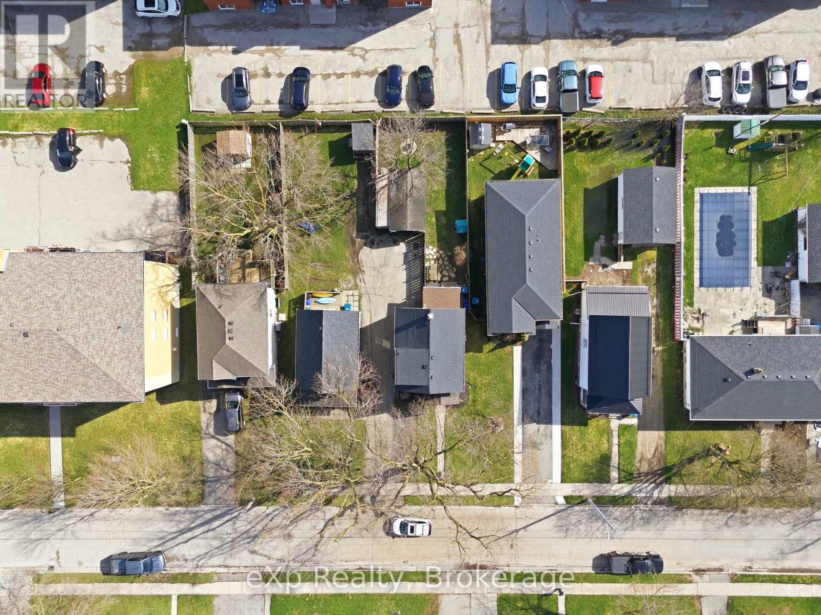 531 BRUNSWICK STREET — photo 43