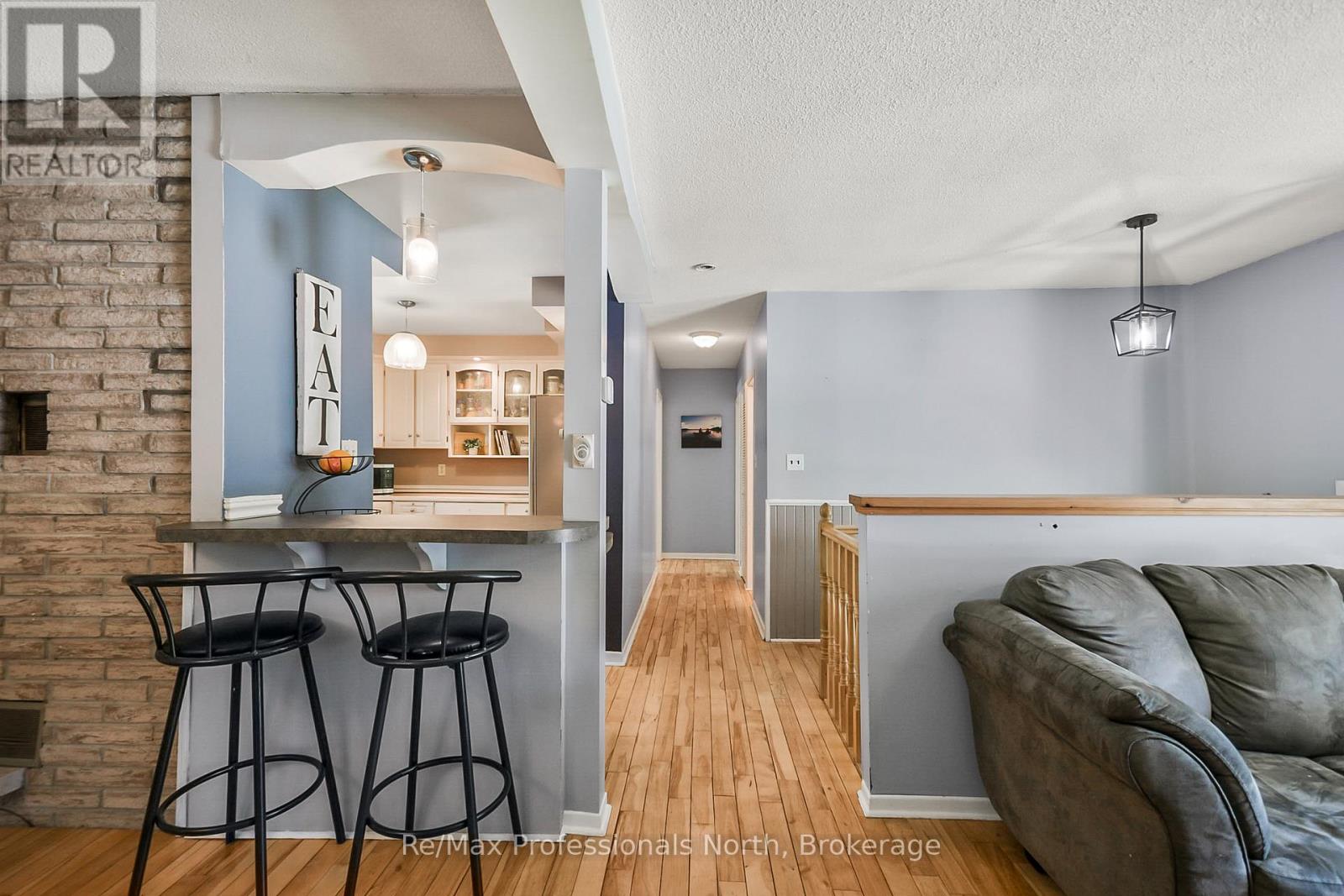 110 FRASER STREET - 10