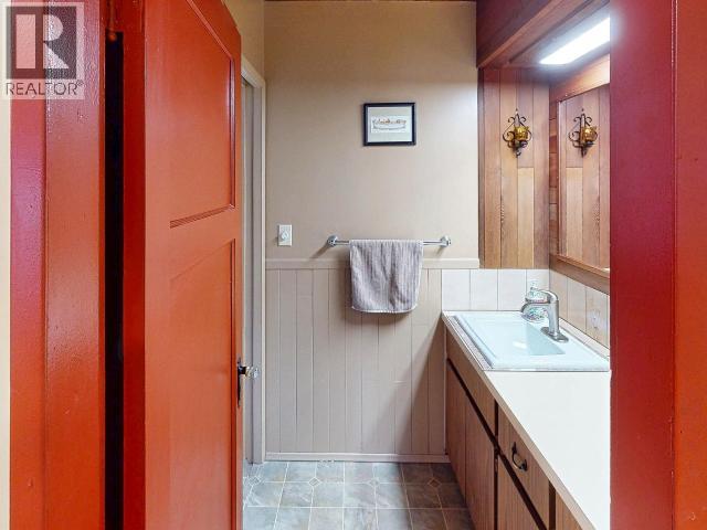 6771 DRAKE STREET, Powell River