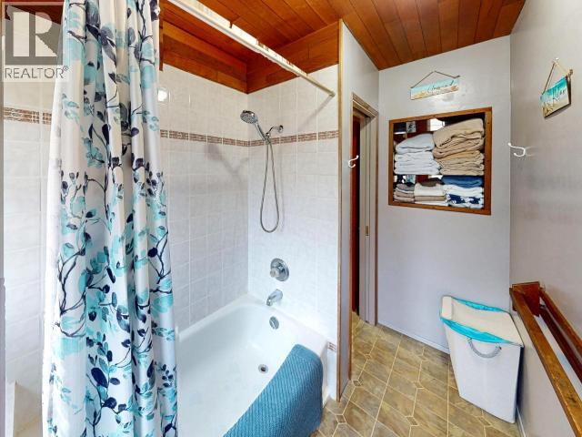 6771 DRAKE STREET, Powell River