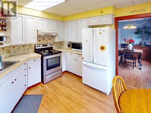6771 DRAKE STREET, Powell River