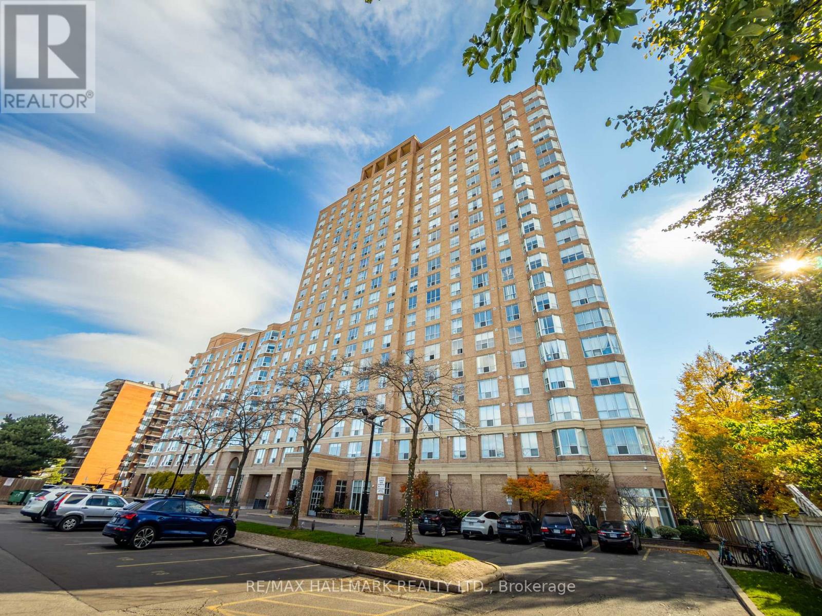 Listing photo of 1801 - 21 OVERLEA BOULEVARD