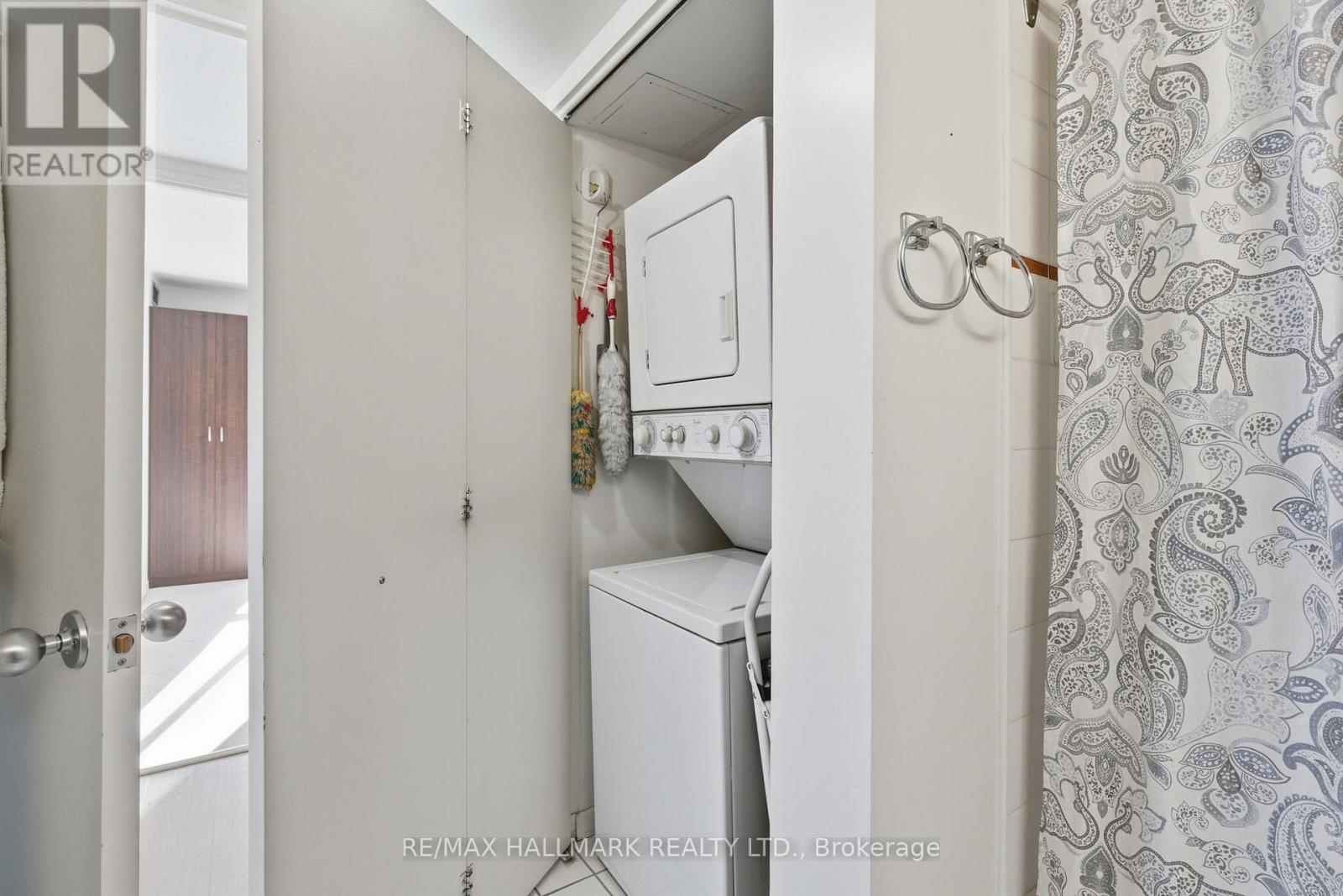 #1801 21 OVERLEA BOULEVARD - 17