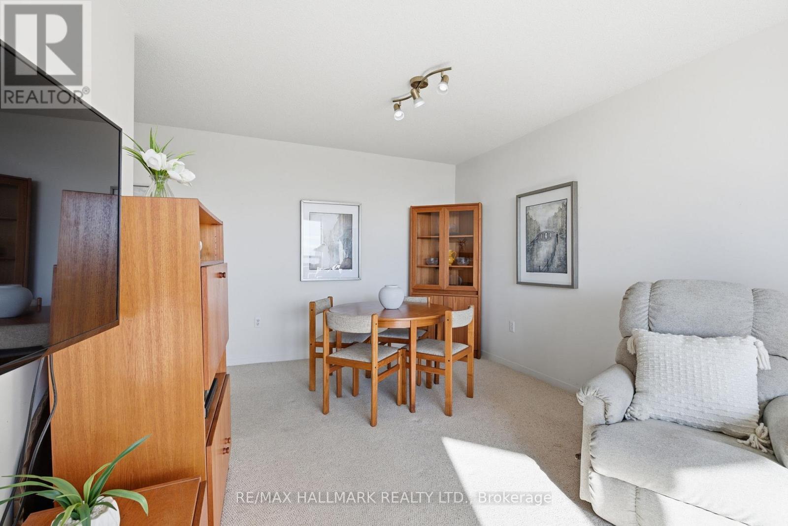 #1801 21 OVERLEA BOULEVARD - 7