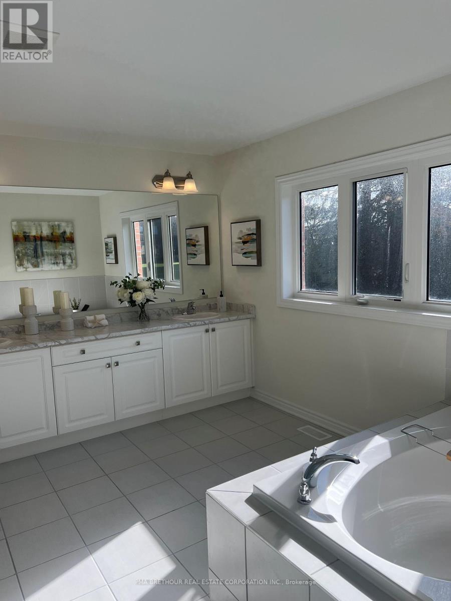 6 FORESTLANE WAY - 25