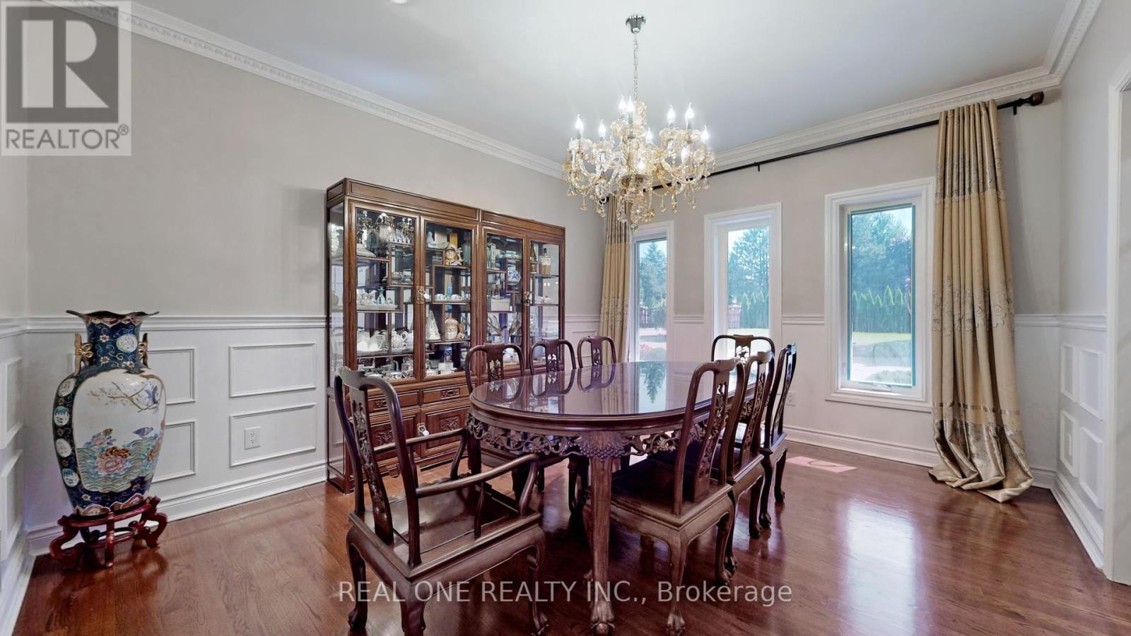 12 JARVIS AVENUE - 10