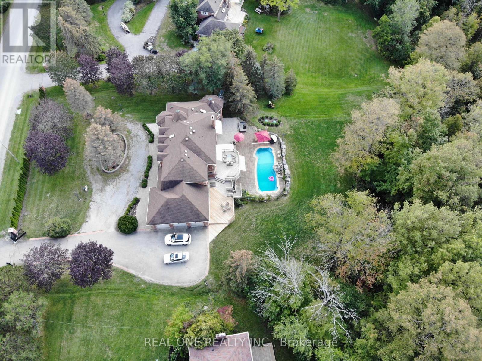 12 JARVIS AVENUE - 2