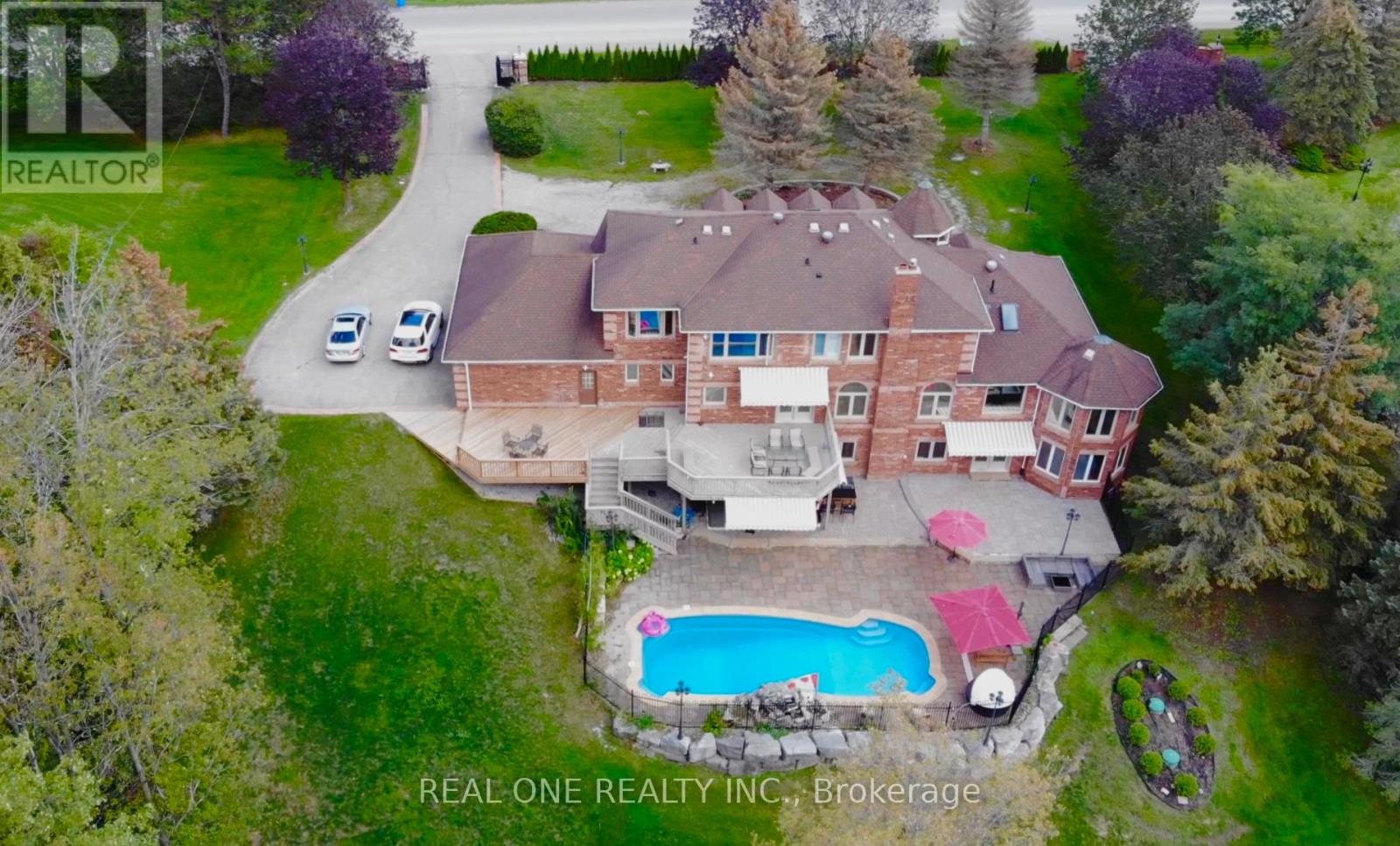 12 JARVIS AVENUE - 4