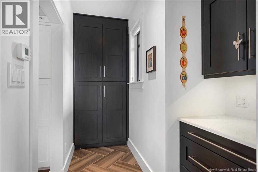 96 Thorncastle - 22