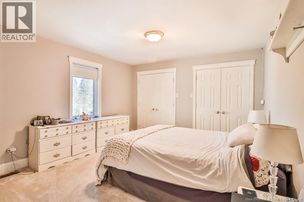 560 Lakeside Road — photo 31