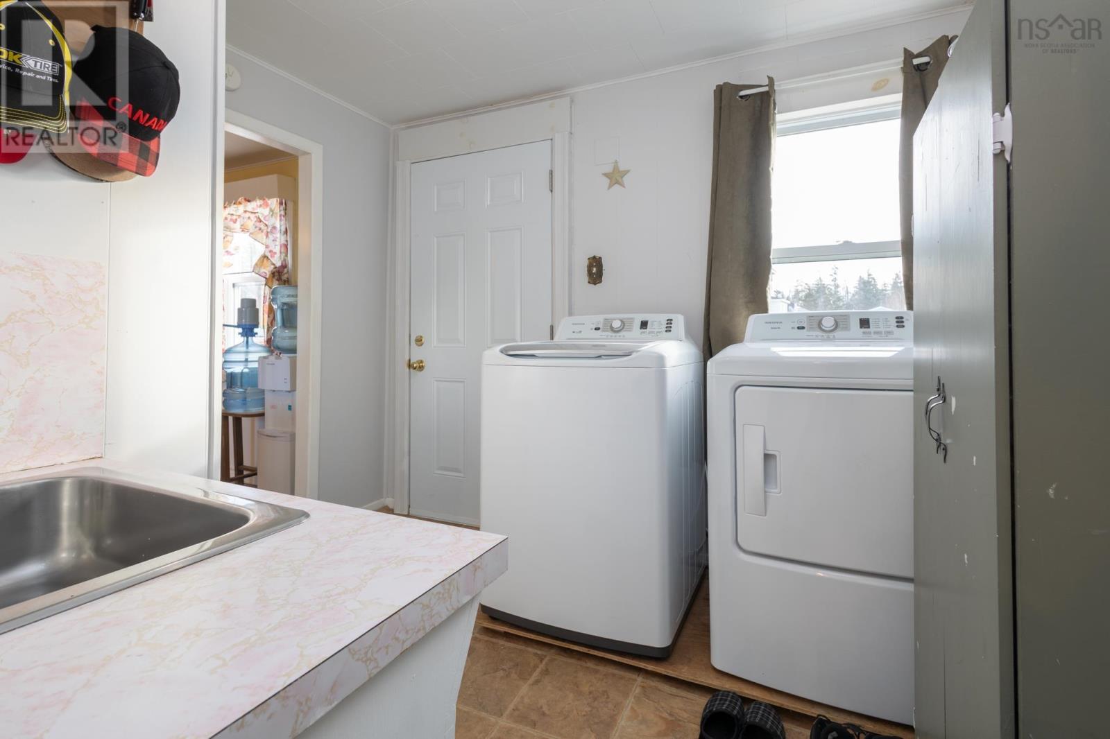 Property 20 of 39 of 2652 Highway 334