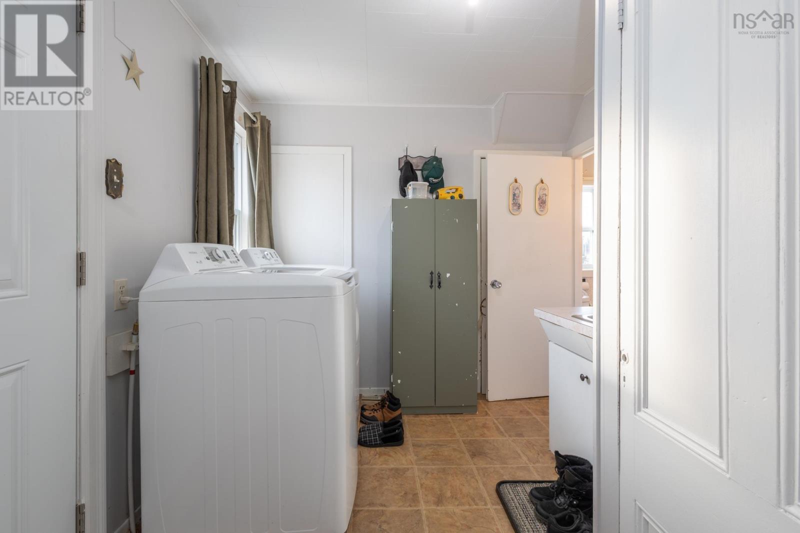 Property 19 of 39 of 2652 Highway 334