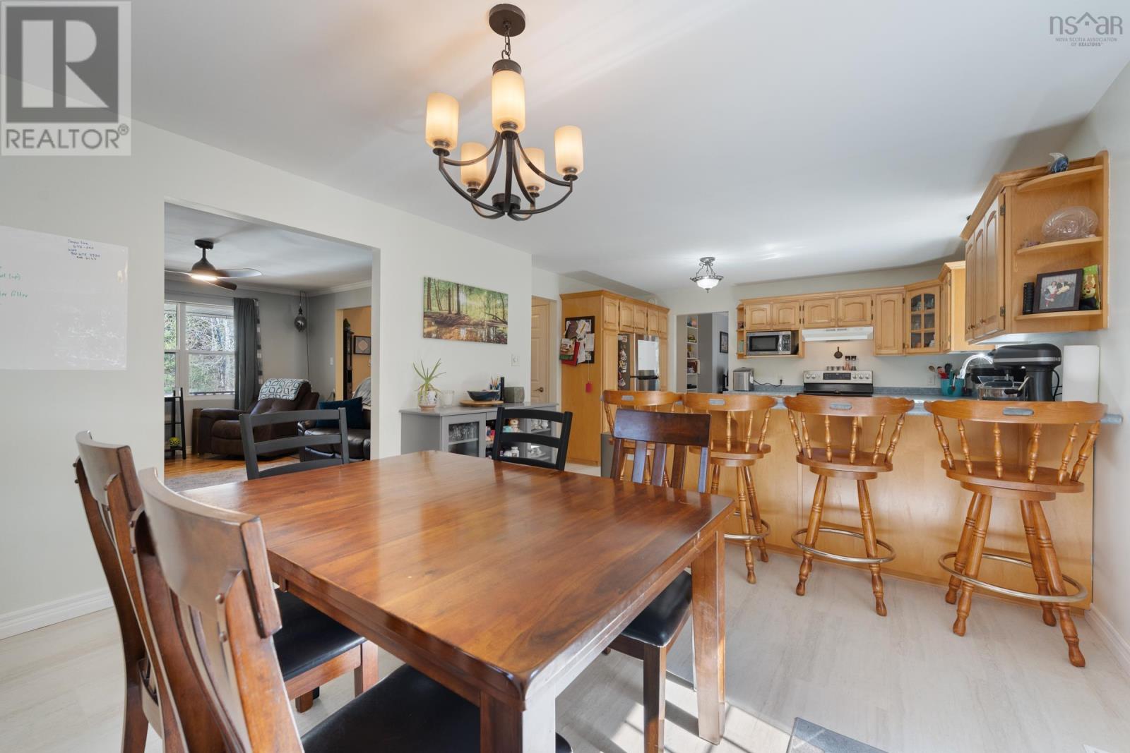 Property 13 of 50 of 1082 Meadowvale Road