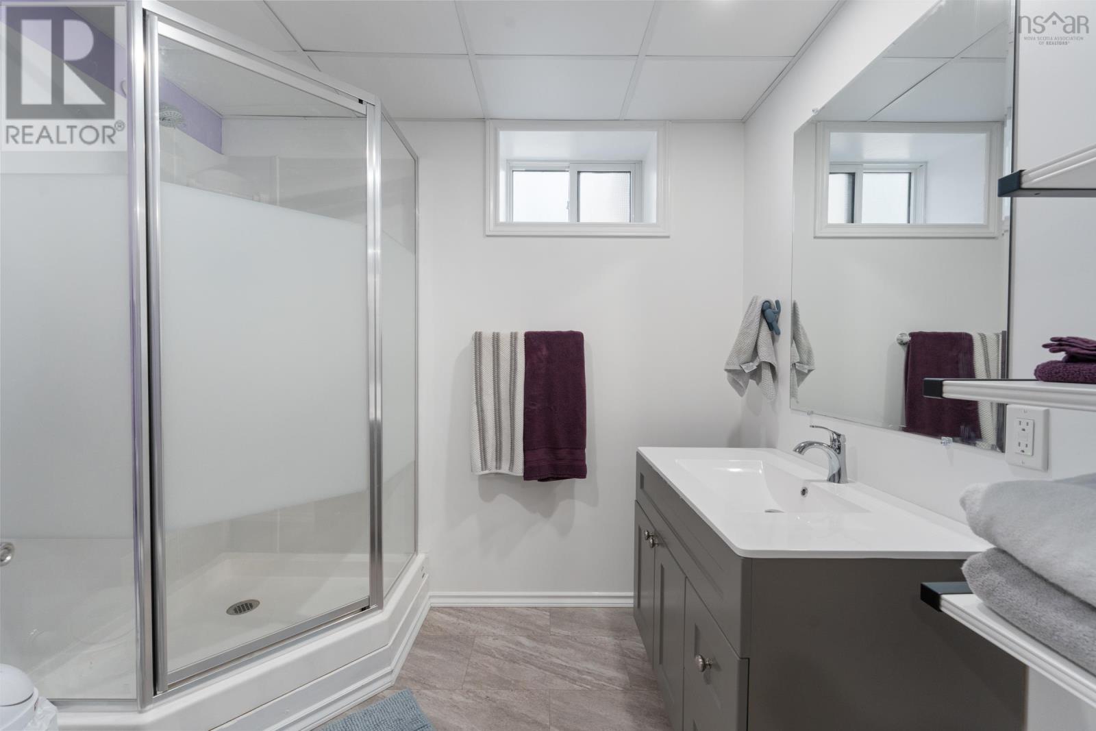 Property 41 of 50 of 1082 Meadowvale Road