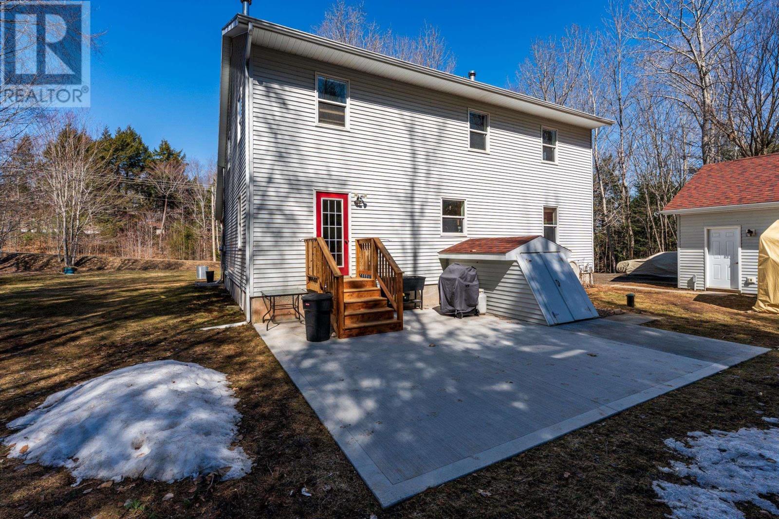 Property 5 of 50 of 1082 Meadowvale Road