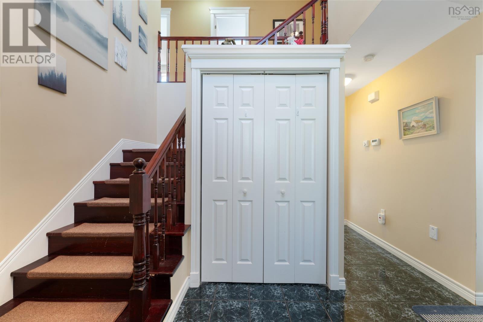 Property 7 of 50 of 1082 Meadowvale Road