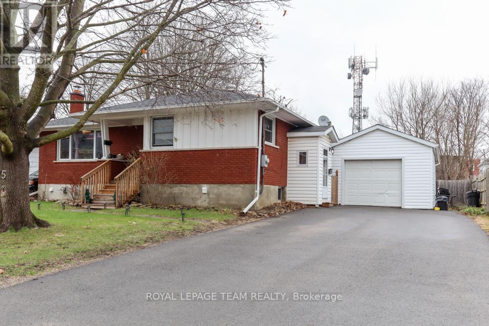 75 WINNIFRED STREET N - 5