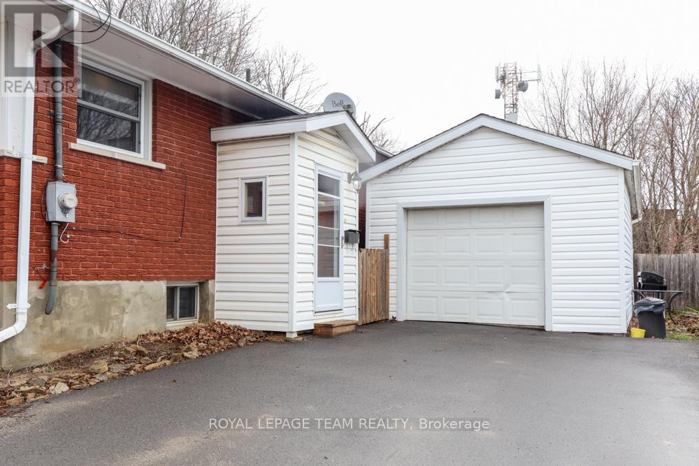 75 WINNIFRED STREET N - 6