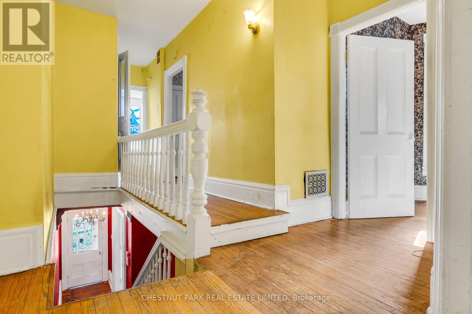 108 AMELIA STREET - 30
