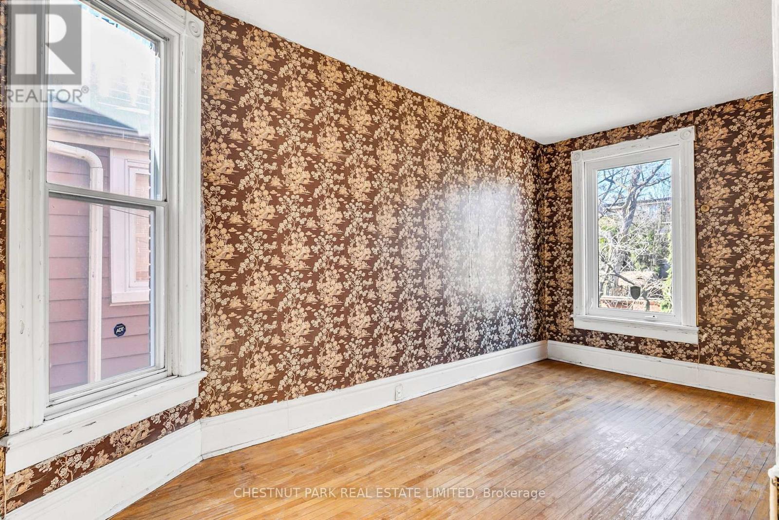 108 AMELIA STREET - 37