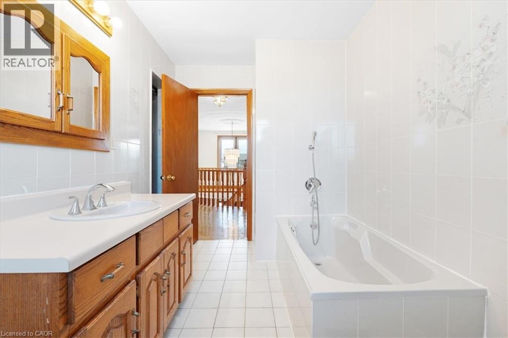 18 MARCEL Place - 25