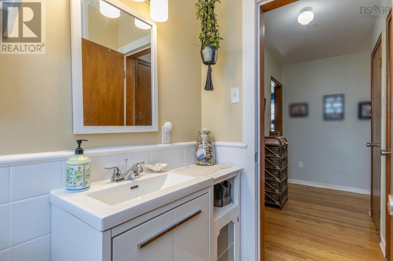 Property 21 of 50 of 105 Chappell Street NW