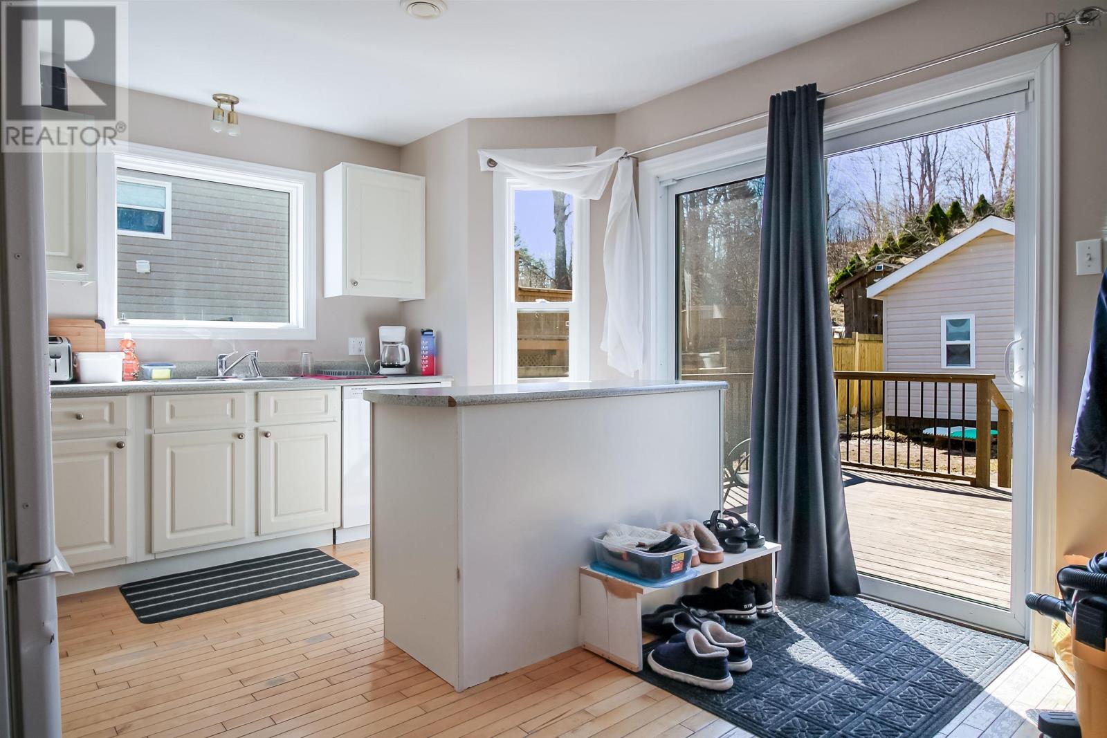 Property 8 of 25 of 1014 Sackville Drive